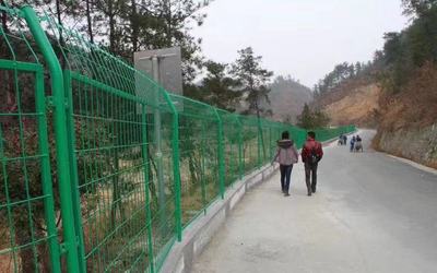 風景區與公園景觀工程圍網設計標準與管理策略